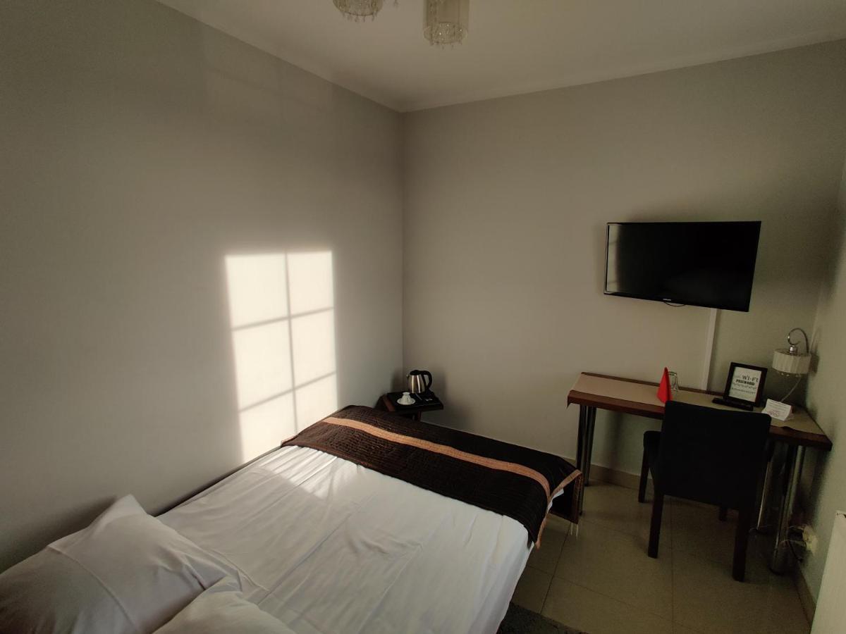 Aparthotel Belweder à Porosły Extérieur photo