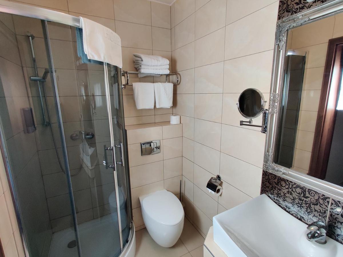 Aparthotel Belweder à Porosły Extérieur photo