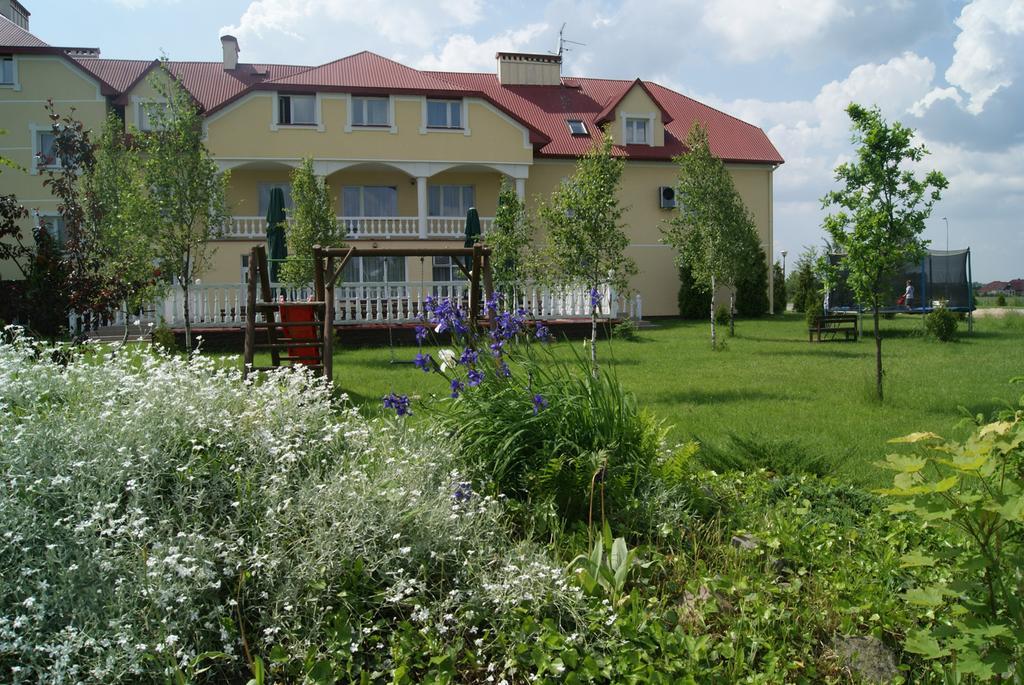 Aparthotel Belweder à Porosły Extérieur photo