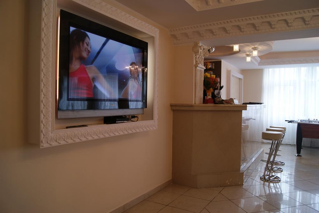 Aparthotel Belweder à Porosły Extérieur photo